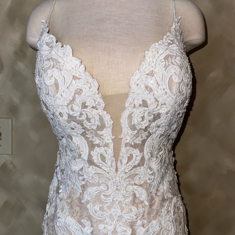 Maggie Sottero White Lace Sheath Wedding Dress - Picture 2 of 16